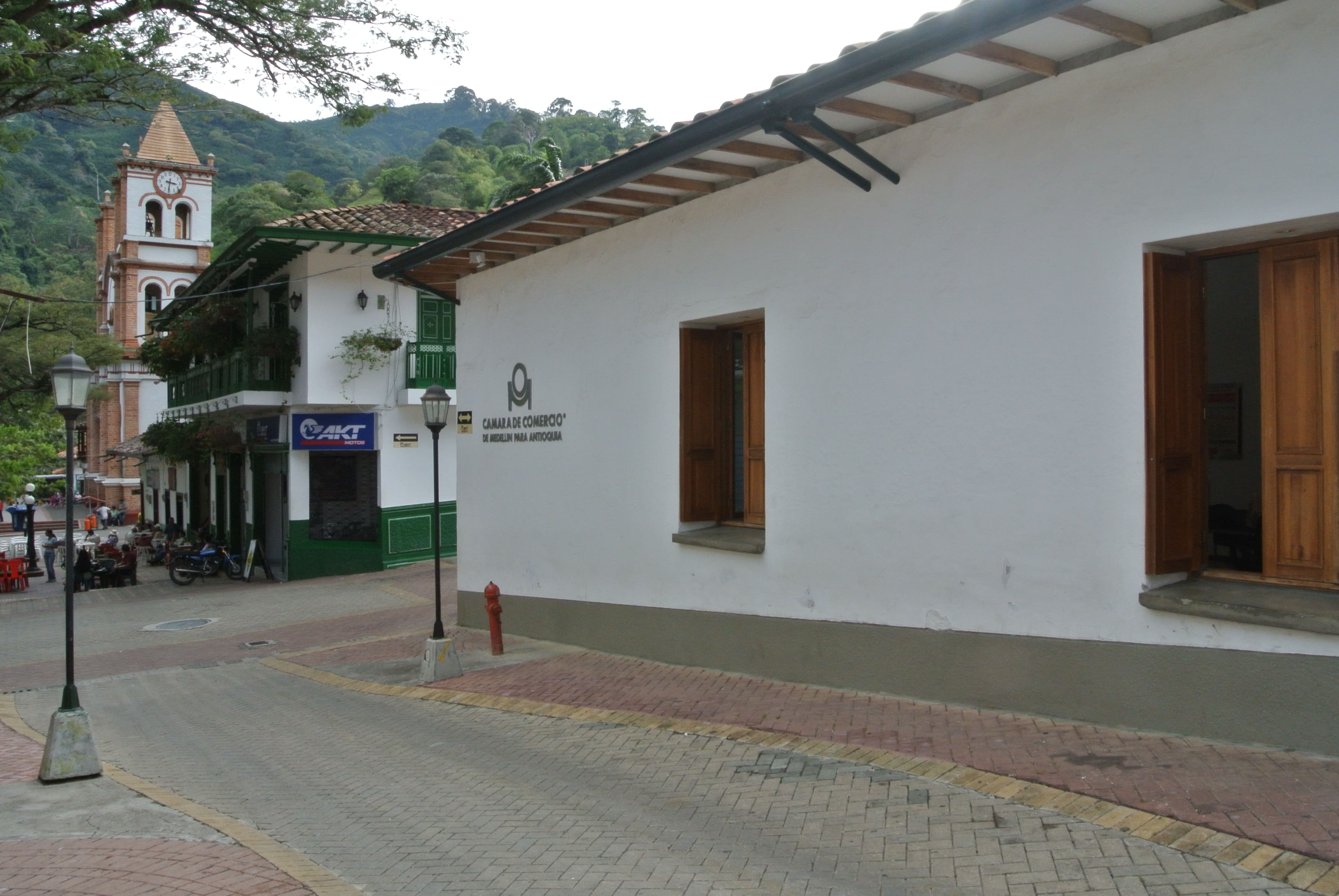 Sede Ciudad Bolívar Cámara de Comercio Sede Ciudad Bolívar Cámara de Comercio